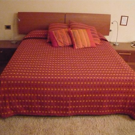 Hotel Le Moran Cusago Phòng bức ảnh
